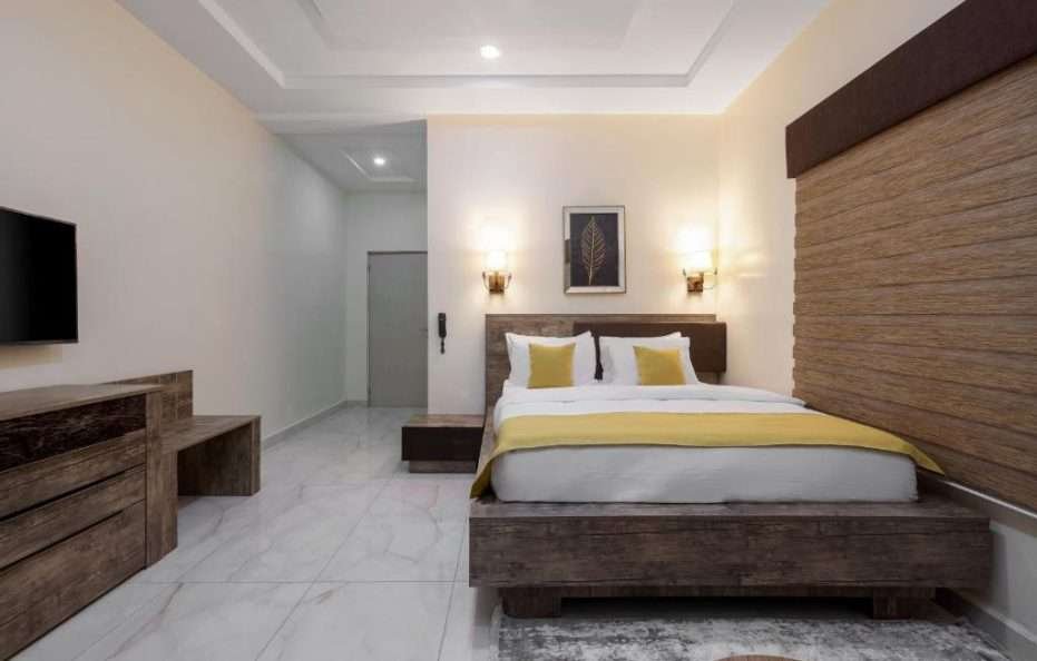 BKT Cribs