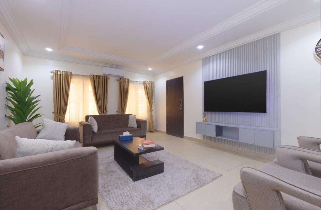 Three-Bedroom Standard Apartment at The Capital Apartments